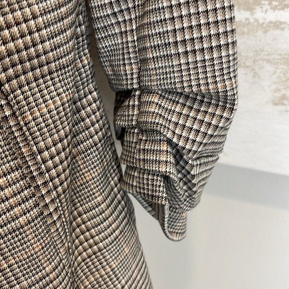 Joie open Blazer with pockets and ruched sleeves size small - Picture 4 of 8